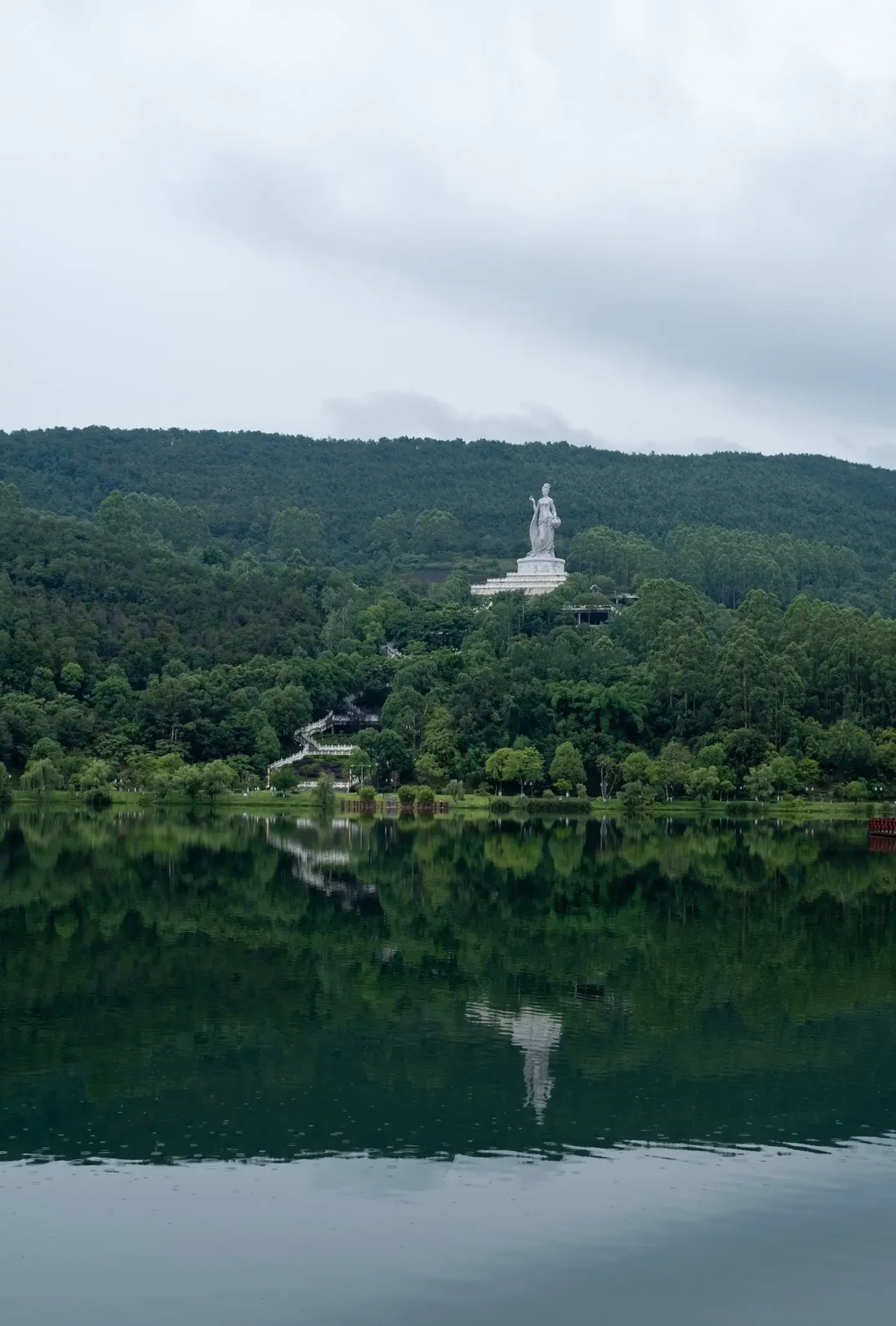 神女湖